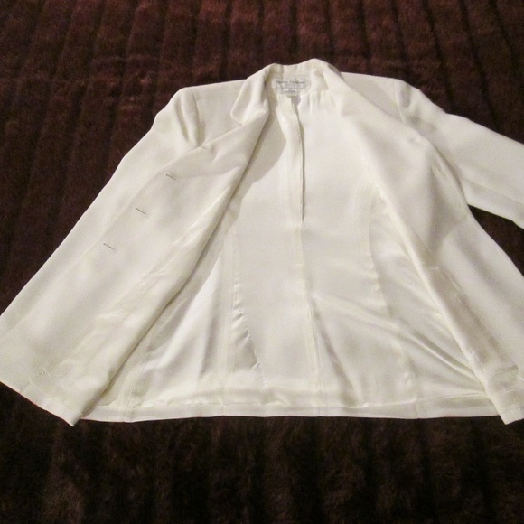RENA ROWAN PETITE LINED LT. CREAM/WHITE BLAZER - Picture 4 of 8